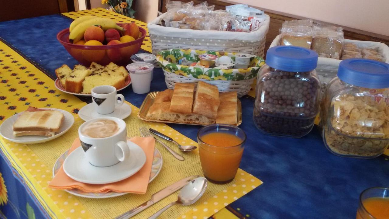 B&B Il Girasole Ortonovo エクステリア 写真