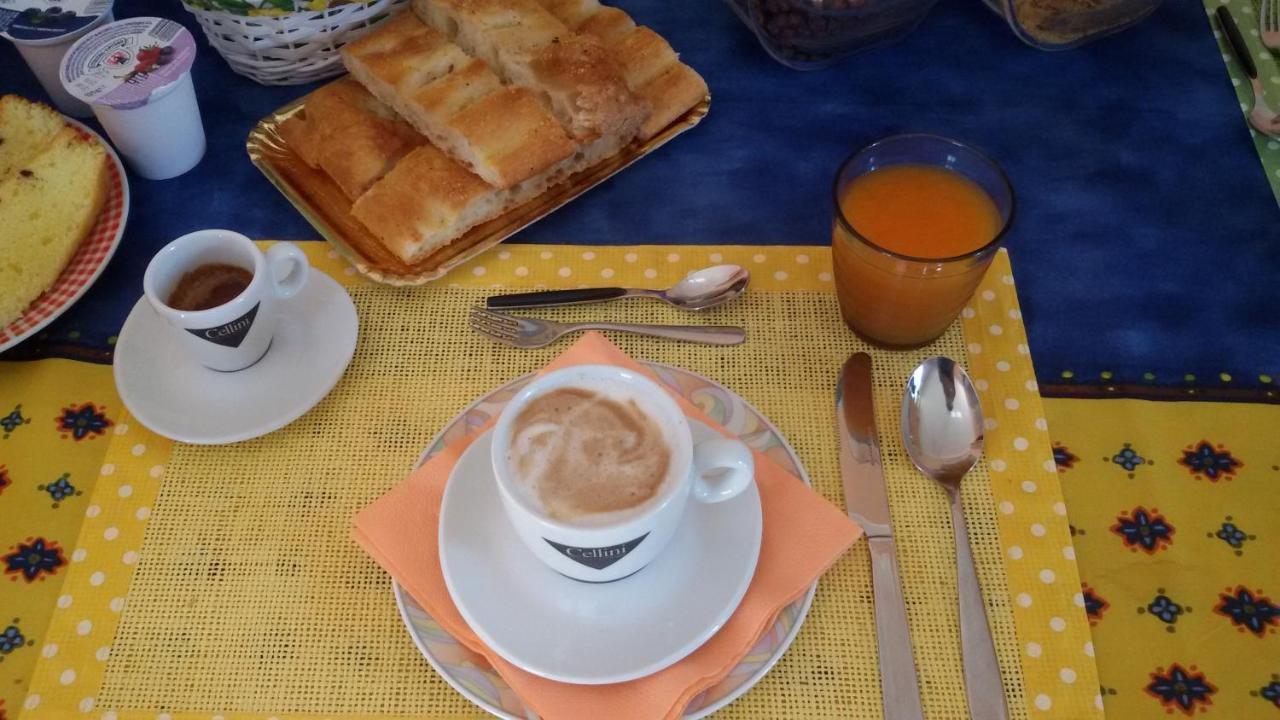 B&B Il Girasole Ortonovo エクステリア 写真