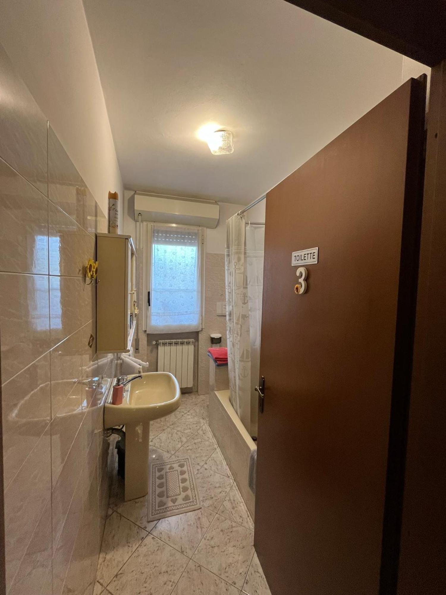 B&B Il Girasole Ortonovo エクステリア 写真
