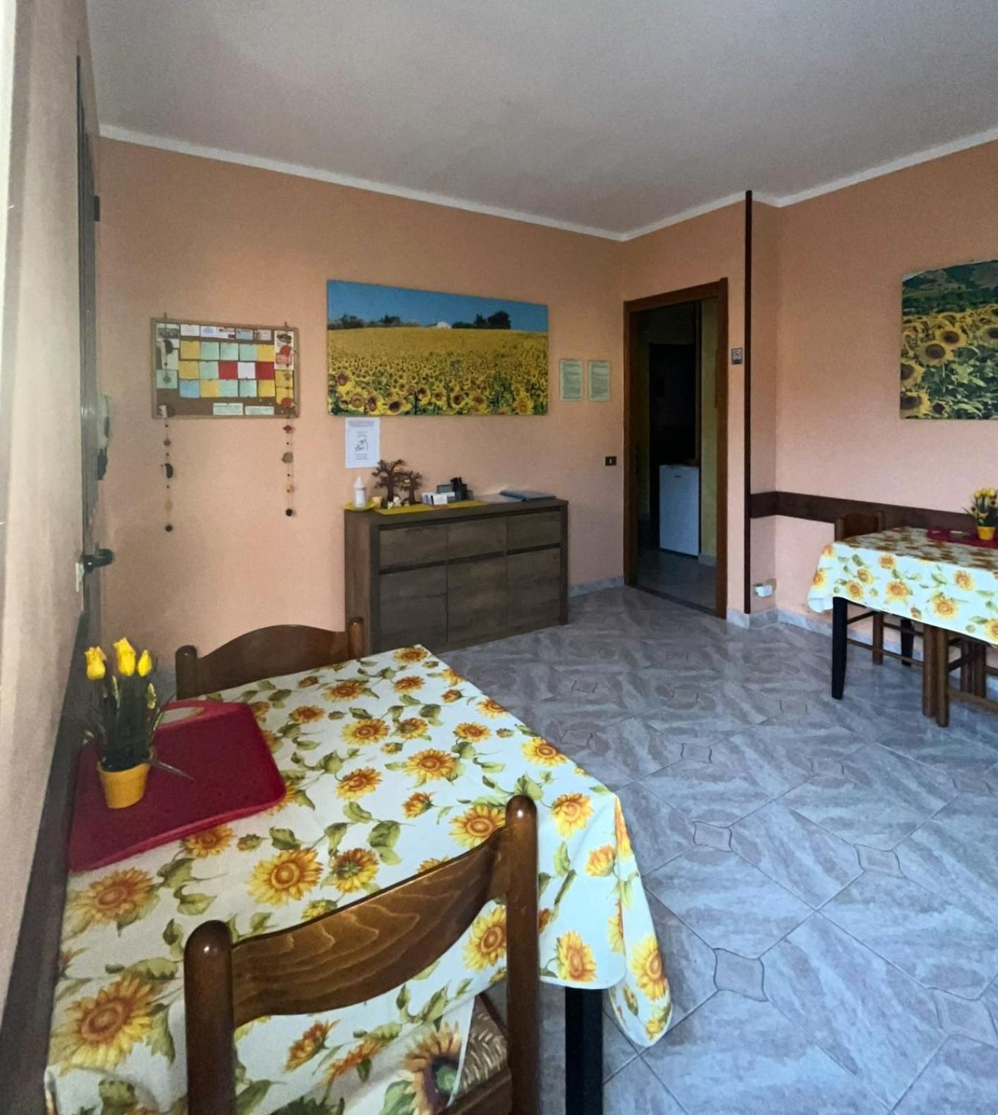 B&B Il Girasole Ortonovo エクステリア 写真