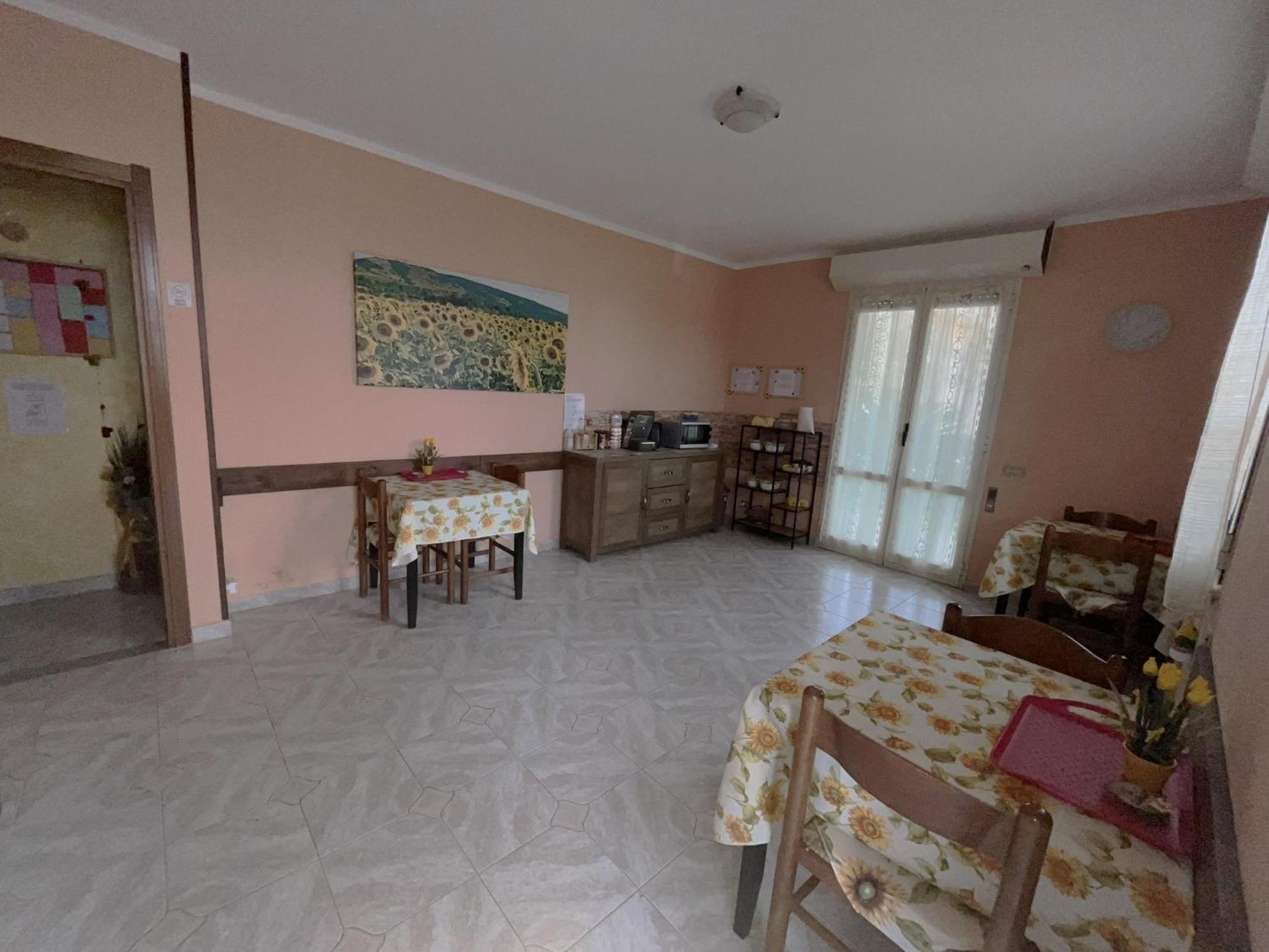 B&B Il Girasole Ortonovo エクステリア 写真