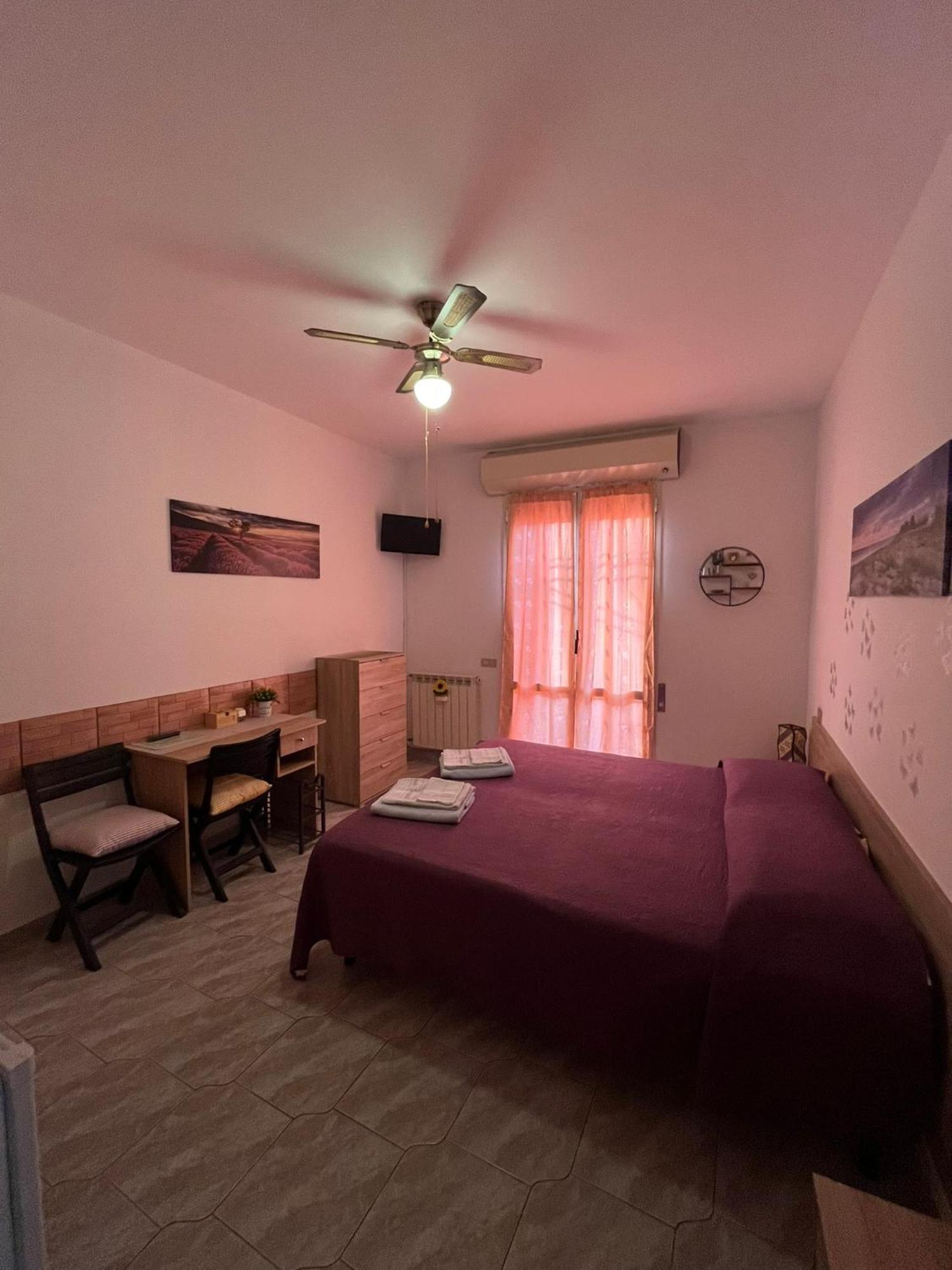 B&B Il Girasole Ortonovo エクステリア 写真