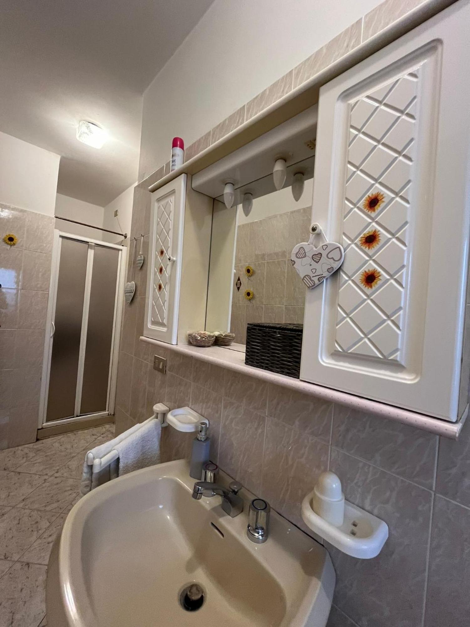 B&B Il Girasole Ortonovo エクステリア 写真